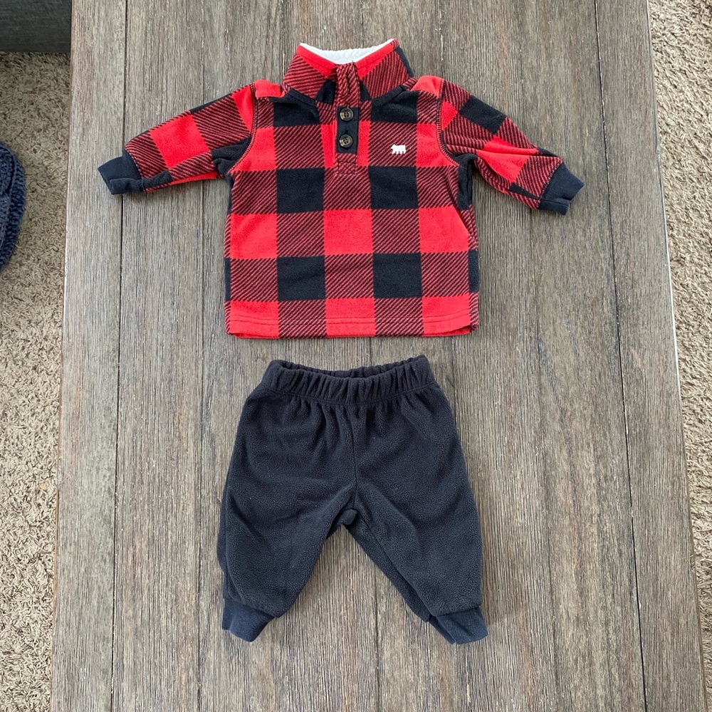4/$20 Carter’s 2 piece baby boy outfit